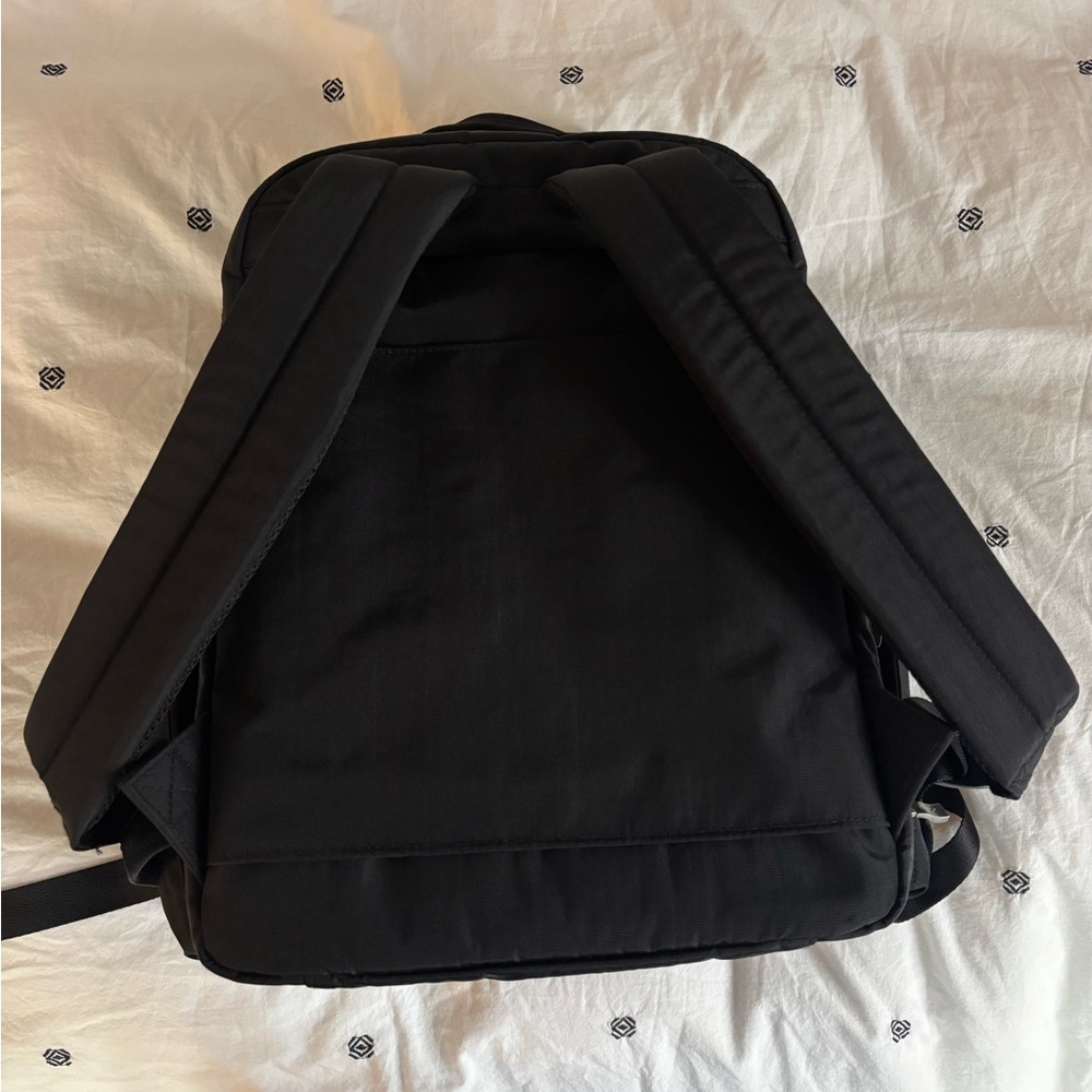 Baggallini Coastal Flip Lock Laptop Backpack (black) - gently used, no flaws! - Picture 3 of 6